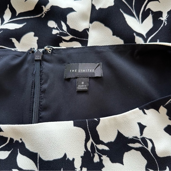 Limited Dress - Picture 3 of 3